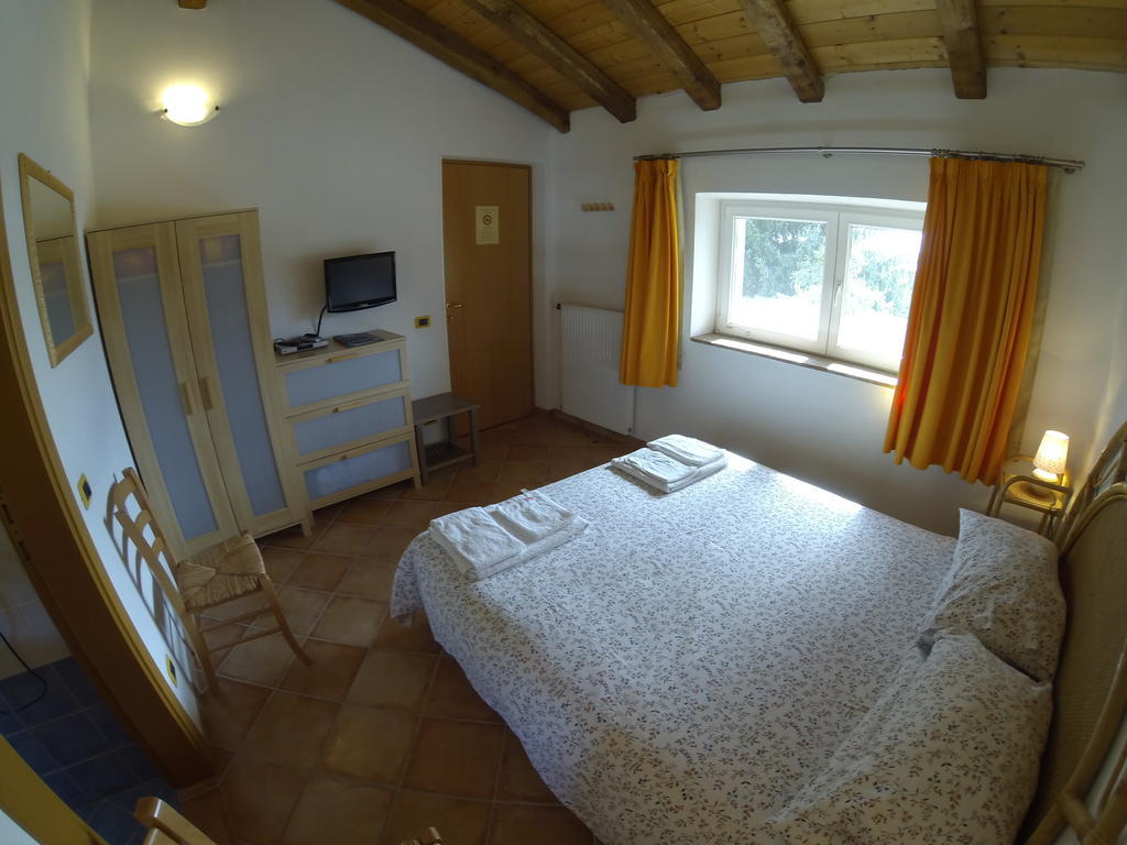 Al Campo Di Sotto Bed & Breakfast Buia ภายนอก รูปภาพ