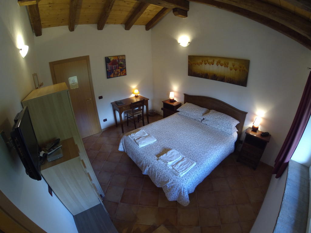 Al Campo Di Sotto Bed & Breakfast Buia ห้อง รูปภาพ