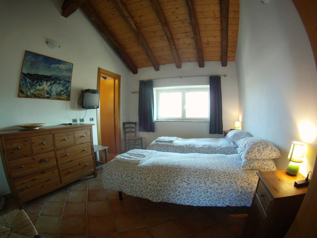 Al Campo Di Sotto Bed & Breakfast Buia ภายนอก รูปภาพ